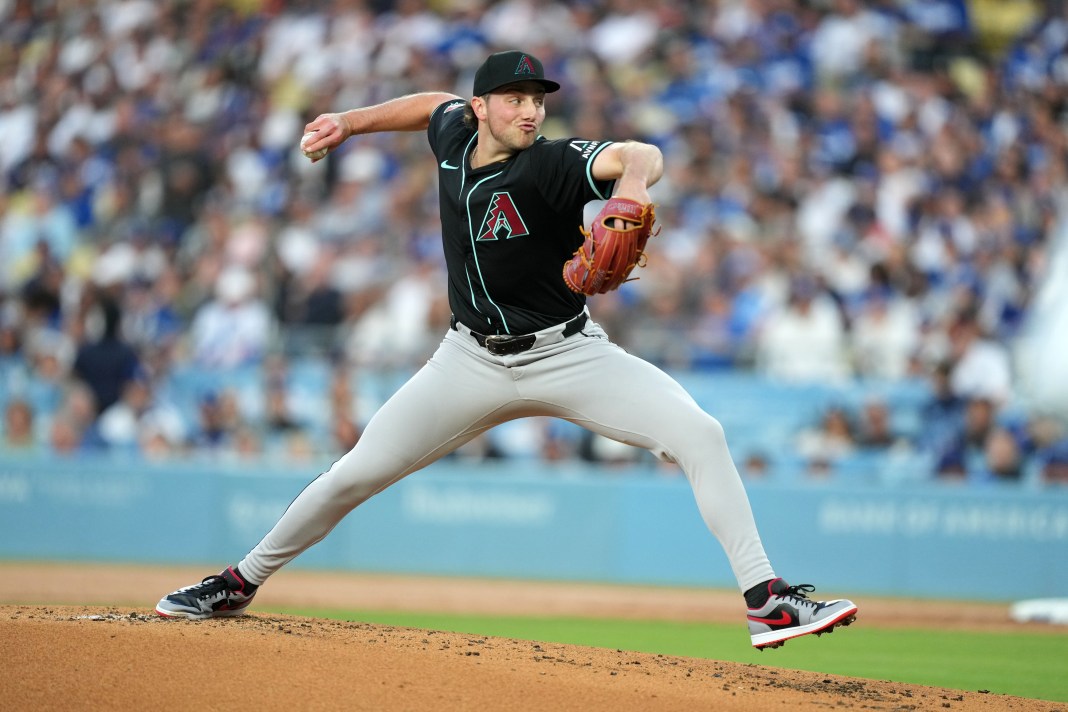 Arizona Diamondbacks pitcher Brandon Pfaadt (32) delivers a pitch during the first inning against the Los Angeles Dodgers at Dodger Stadium on May 21, 2024.