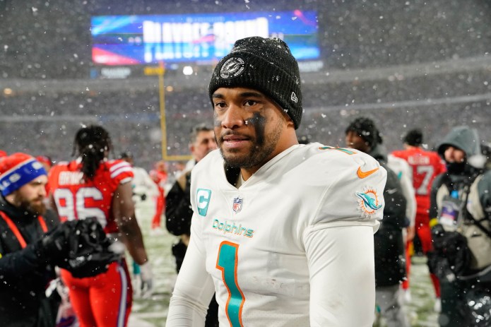 tua tagovailoa miami dolphins