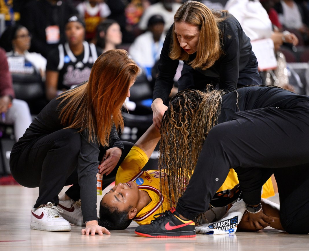 juju watkins torn acl usc trojans women's college basketball